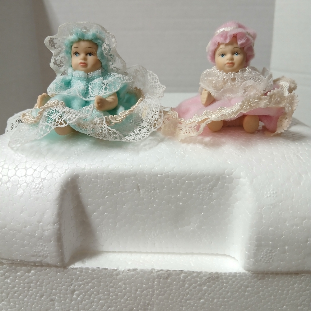 Vintage Ganz Cameo Kids 2" Porcelain Baby Doll Lot Pink & Blue Outfits w/ Bonnet